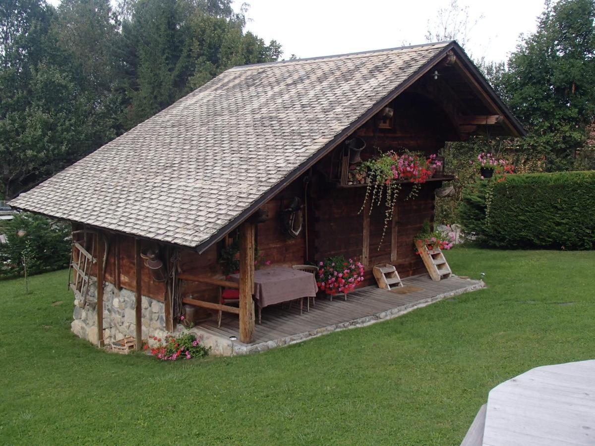 Le Grenier Bed & Breakfast Saint-Paul-en-Chablais Exterior photo